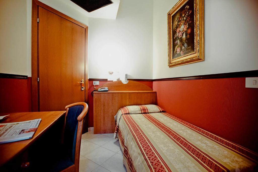 Hotel Saturnia Roma Dış mekan fotoğraf